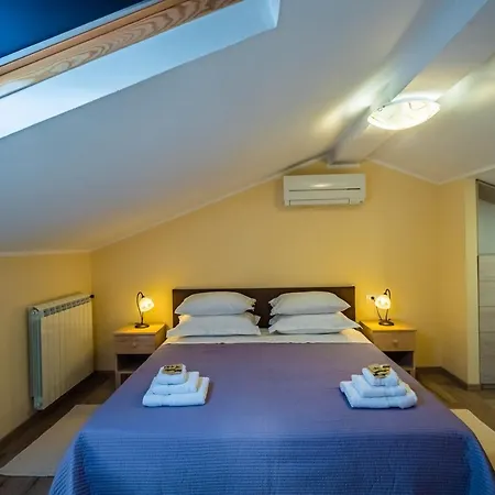 Luxury On Spacious Private