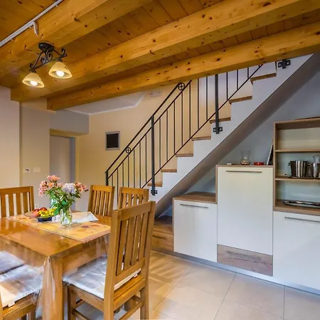 Luxury On Spacious Private Willa
