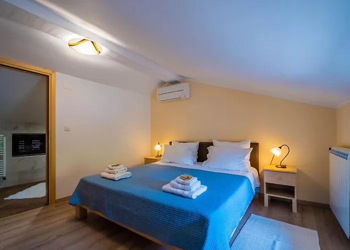 Luxury On Spacious Private * Rakalj