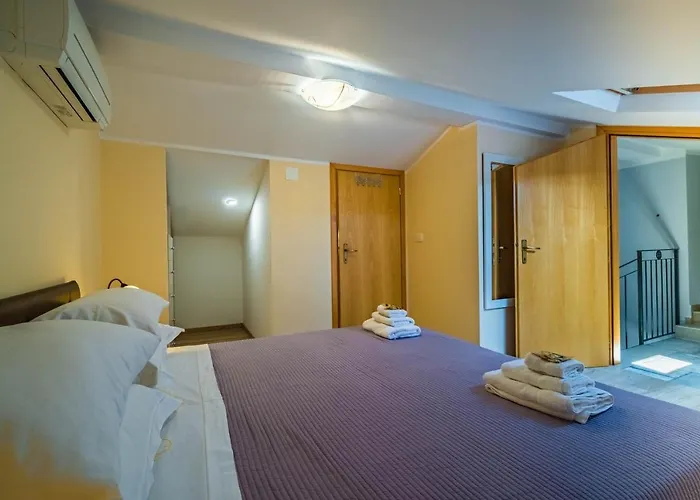Luxury On Spacious Private