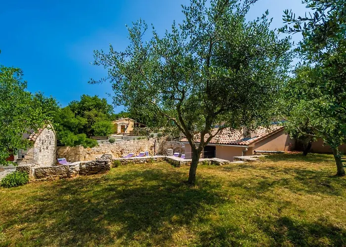 Luxury On Spacious Private *
