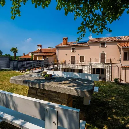 Вилла Luxury On Spacious Private *