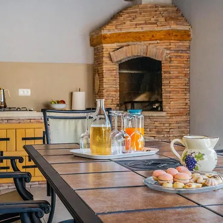 Luxury On Spacious Private Vila *