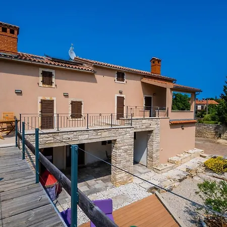 Luxury On Spacious Private * Rakalj