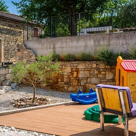 Luxury On Spacious Private Вилла