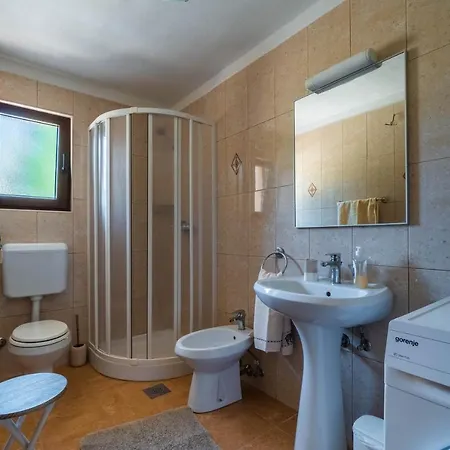 Luxury On Spacious Private
