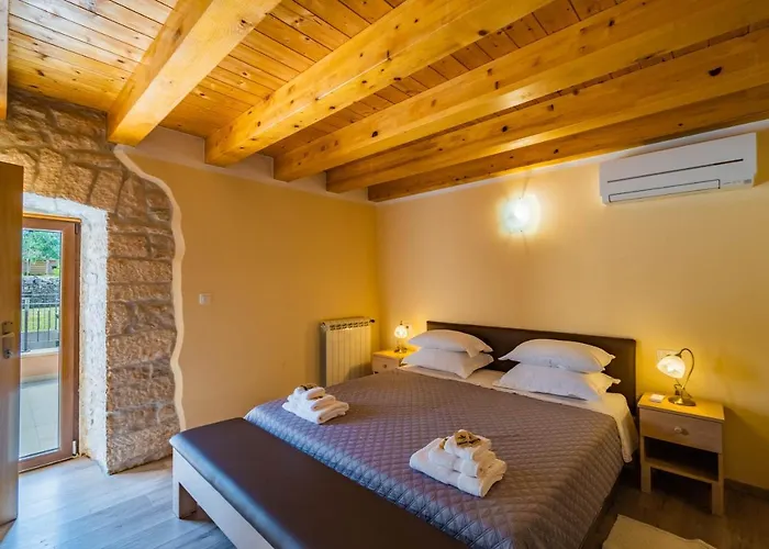 Luxury On Spacious Private Vila *