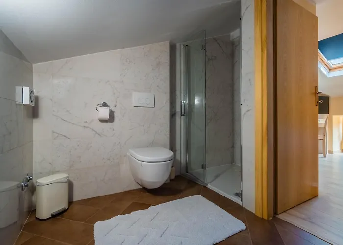 Villa Luxury On Spacious Private Rakalj