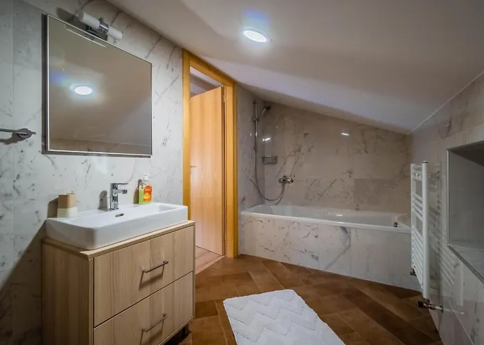 Luxury On Spacious Private *
